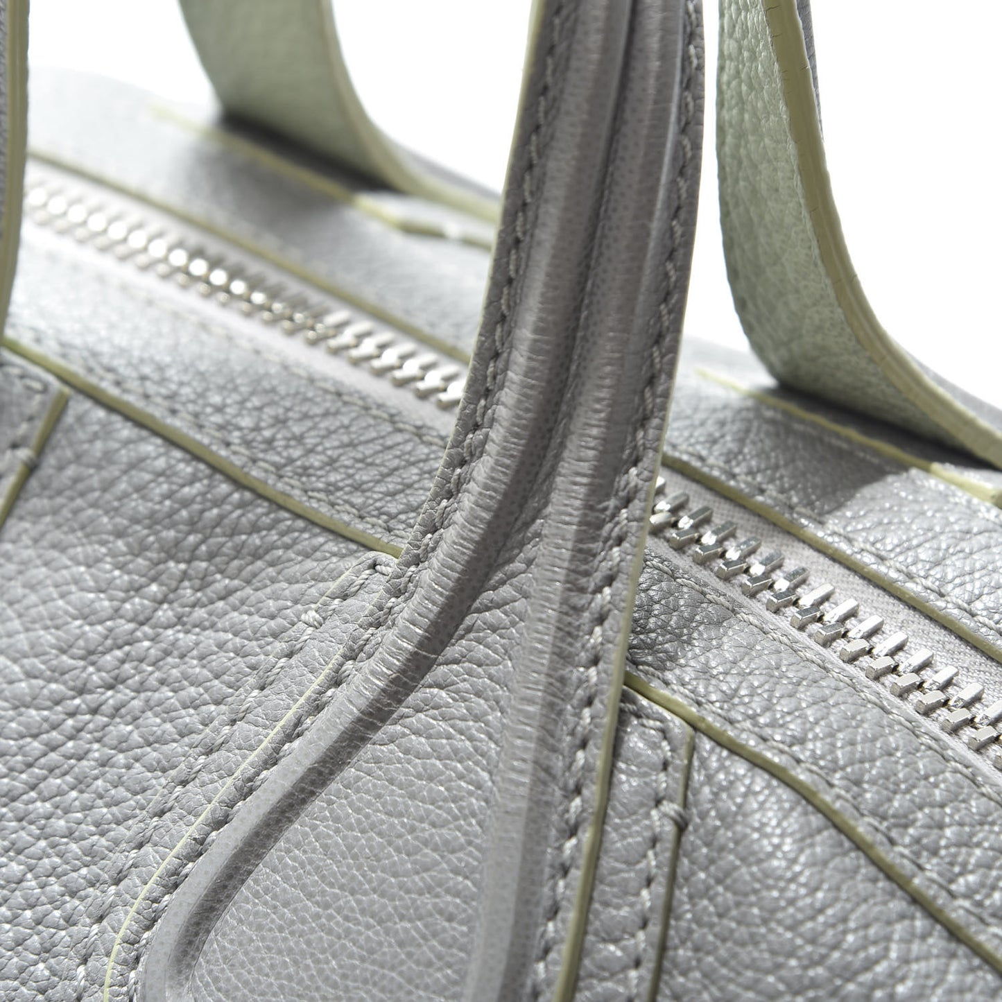 Pebbled Calfskin Small Nightingale Pearl Grey