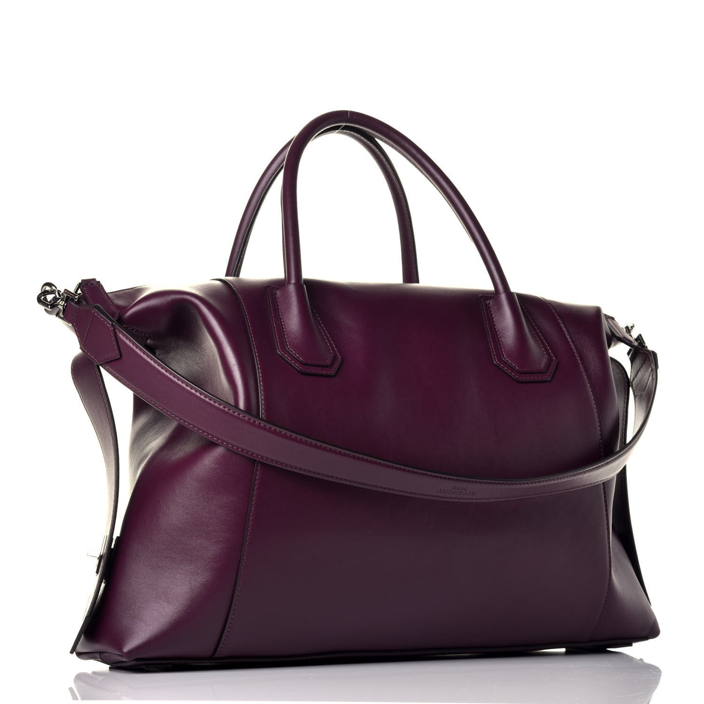 Smooth Calfskin Medium Soft Antigona Aubergine