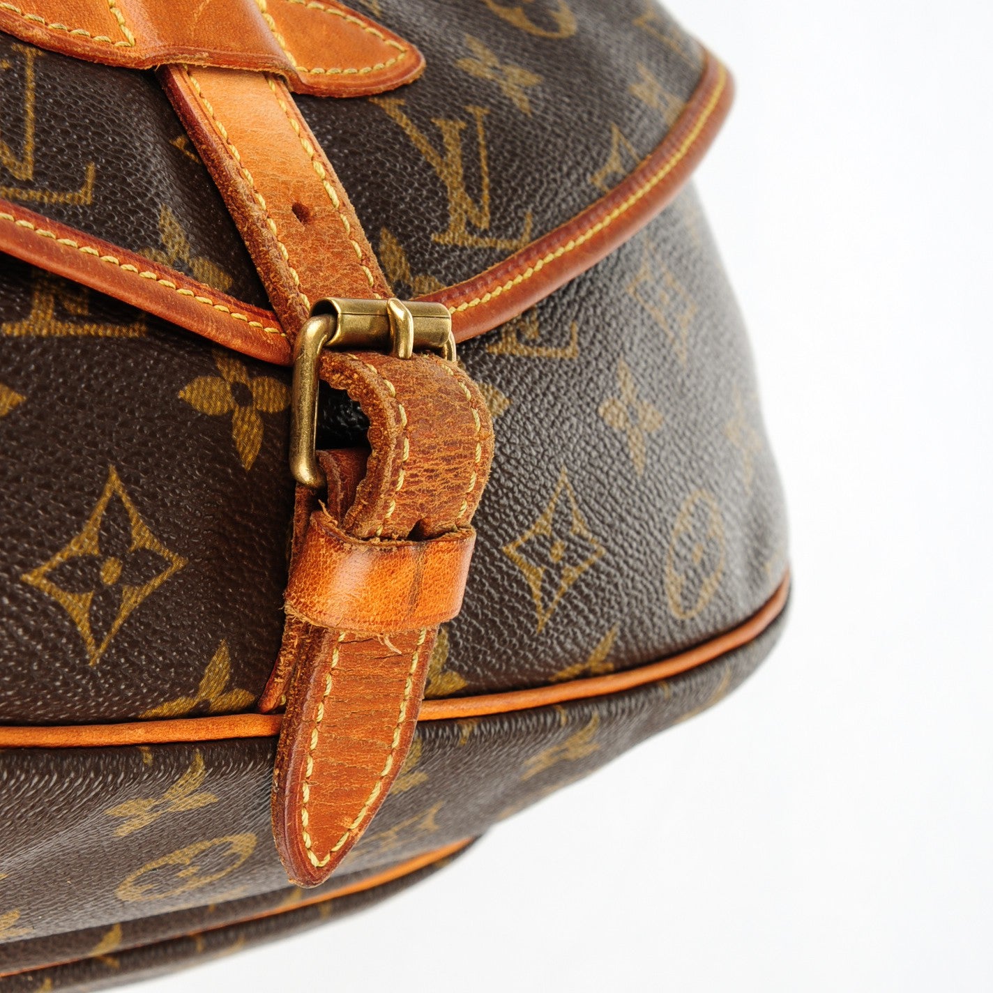 Louis Vuitton Monogram Saumur 30 9 of 11