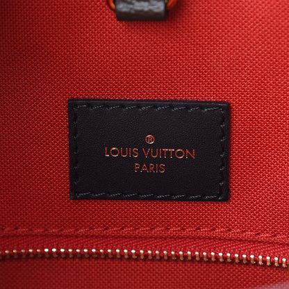 Louis Vuitton Reverse Monogram Giant Onthego MM 5 of 8