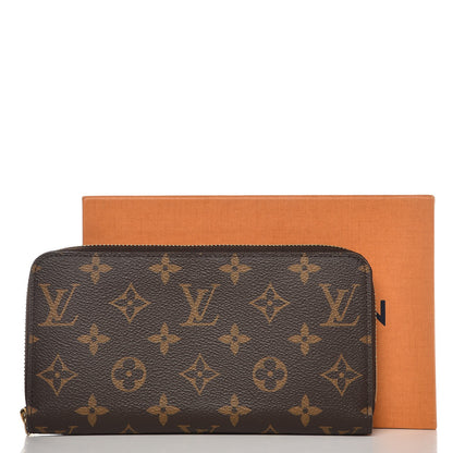 Louis Vuitton Monogram Zippy Wallet 9 of 9