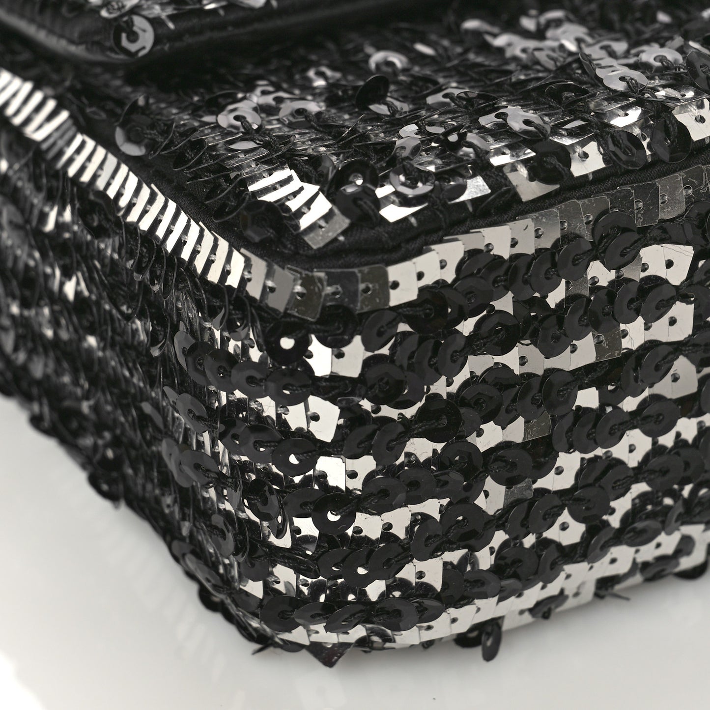 Sequin Lambskin Small Flap Black Silver
