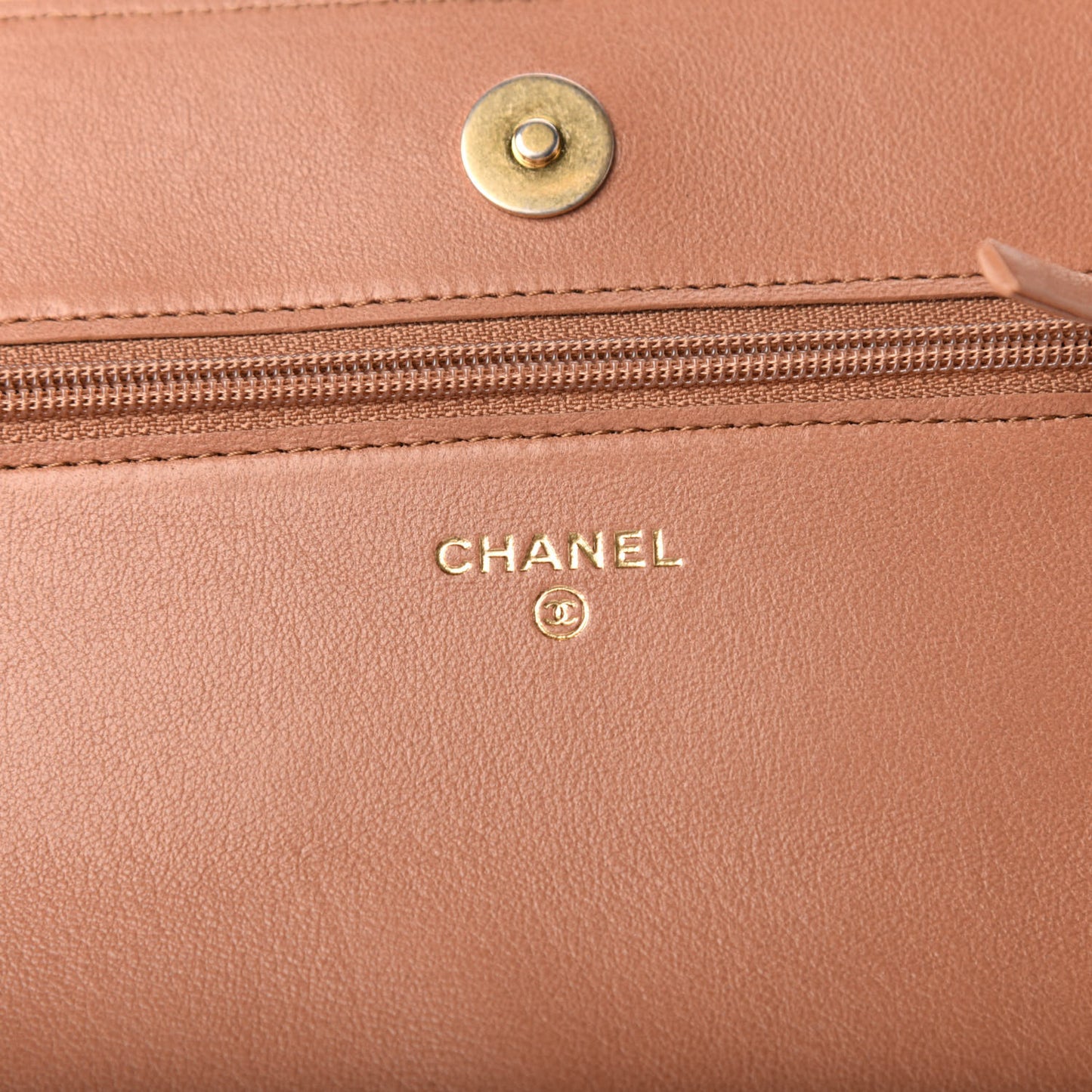 Lambskin Quilted 19 Wallet On Chain WOC Brown