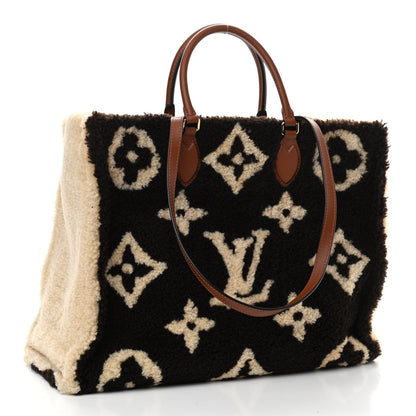 Louis Vuitton Shearling Monogram Giant Teddy Onthego GM Black White 4 of 11