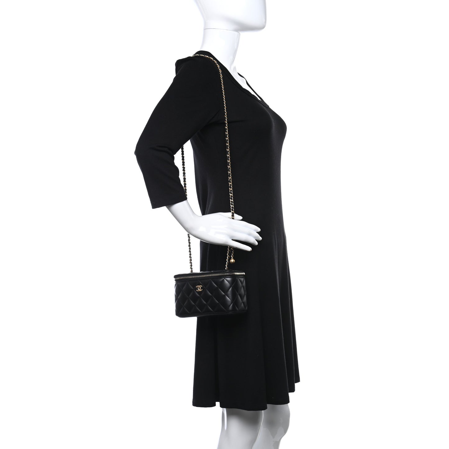 Lambskin Quilted Pearl Crush Small Vanity Case With Chain Black