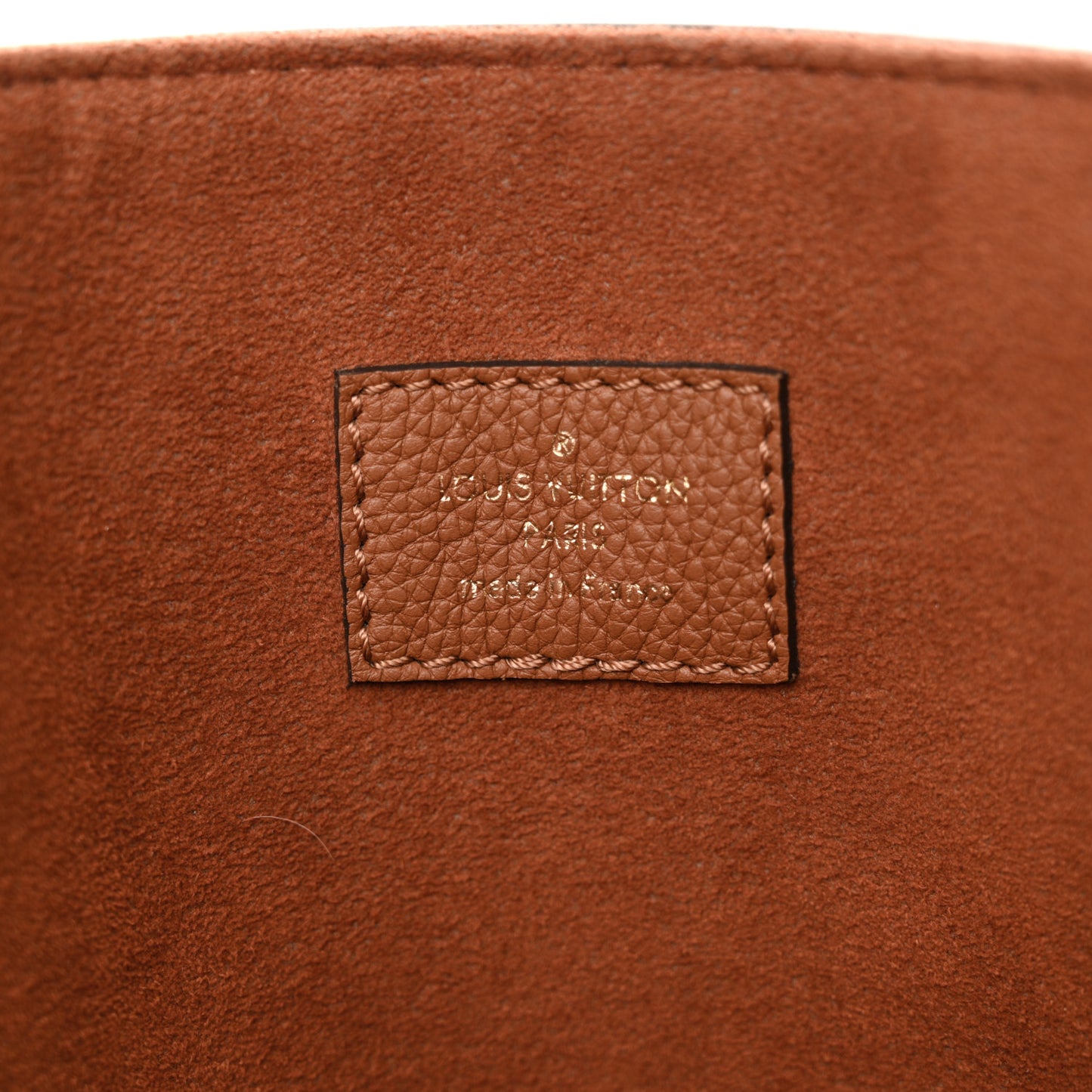 Grained Calfskin Lockme Shopper Chataigne