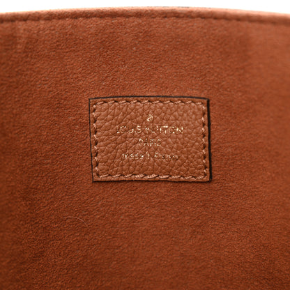 Louis Vuitton Grained Calfskin Lockme Shopper Chataigne 6 of 10