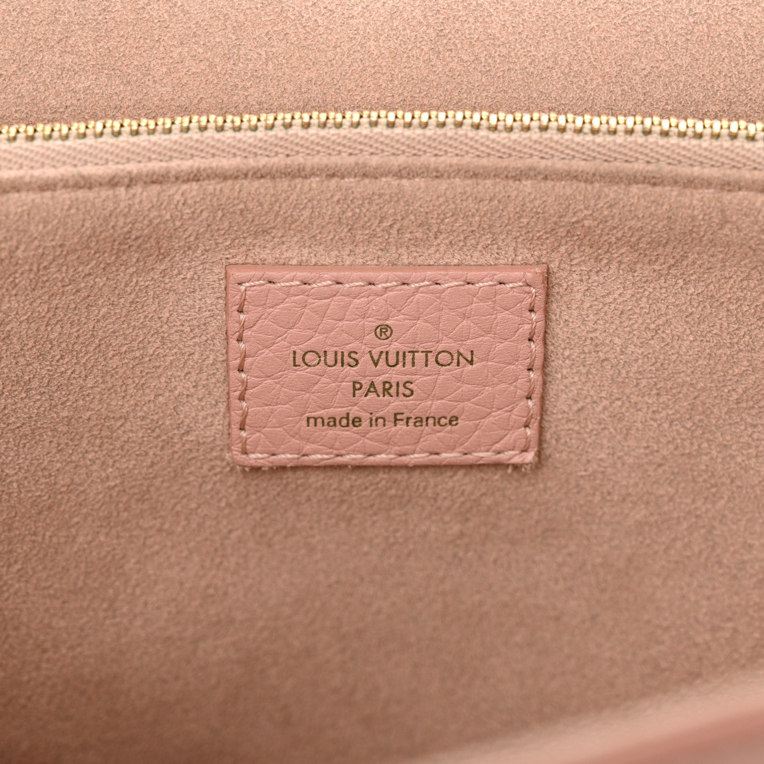 Louis Vuitton Taurillon Volta Magnolia 6 of 18
