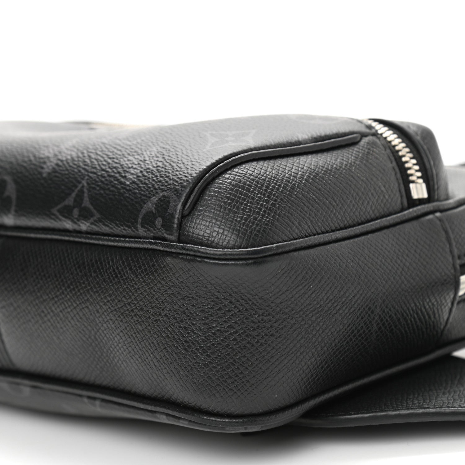 Louis Vuitton Taigarama Outdoor Bumbag Black 9 of 9