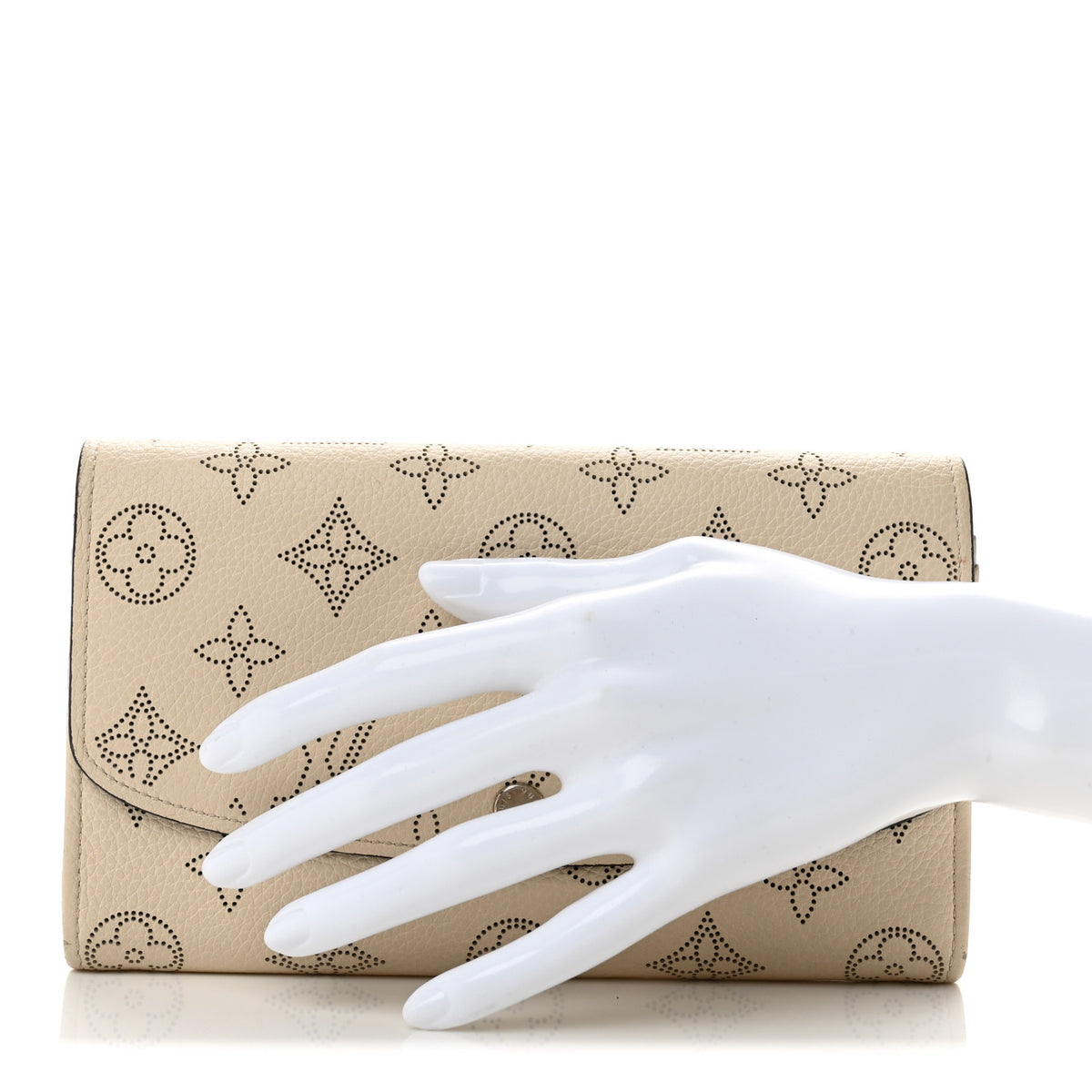 Louis Vuitton Mahina Iris Wallet NM Ivory 2 of 11