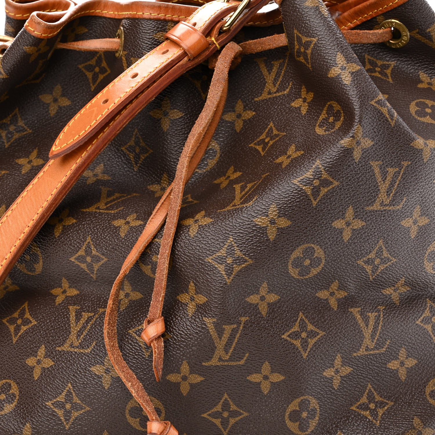 Louis Vuitton Monogram Petit Noe 7 of 15