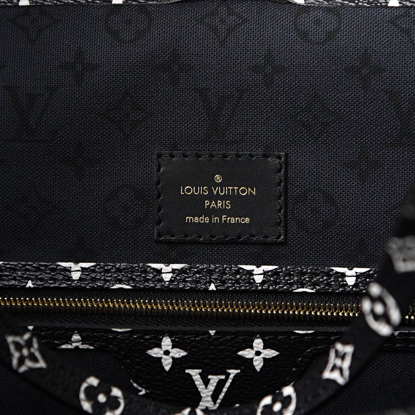 Monogram Giant Crafty Neverfull MM Creme Rouge Black