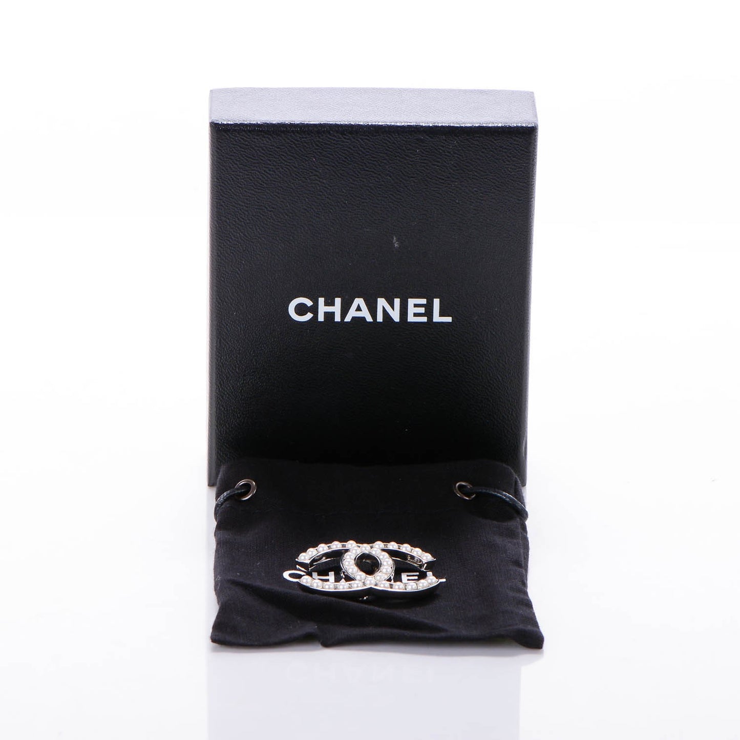 Pearl CC Brooch Pin Silver