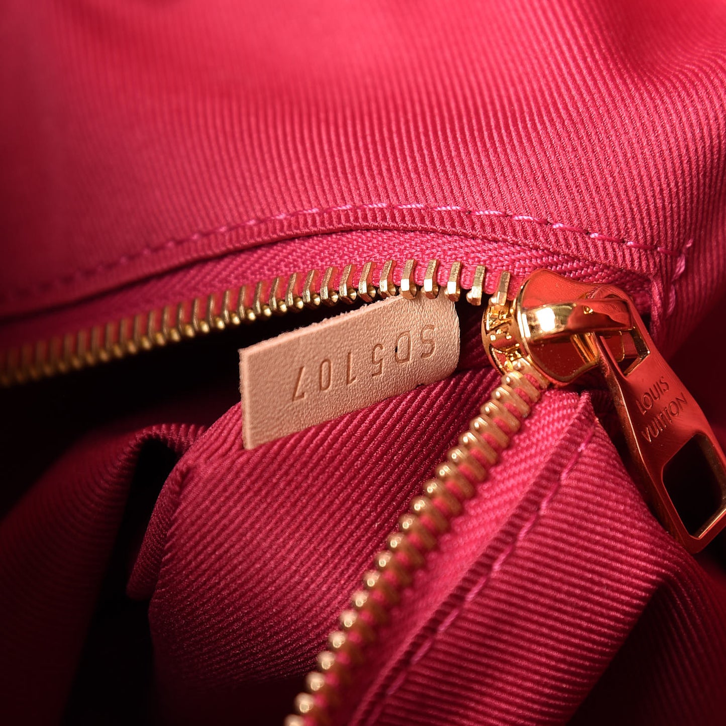 Monogram Graceful PM Pivoine