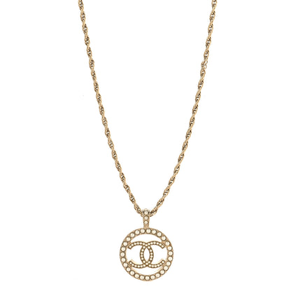 Chanel Pearl CC Round Pendant Necklace Gold 1 of 4