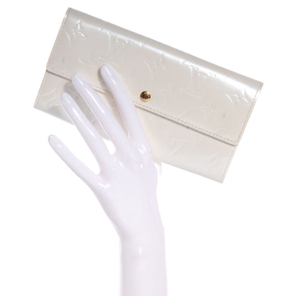 Louis Vuitton Vernis Sarah Wallet Perle 2 of 7
