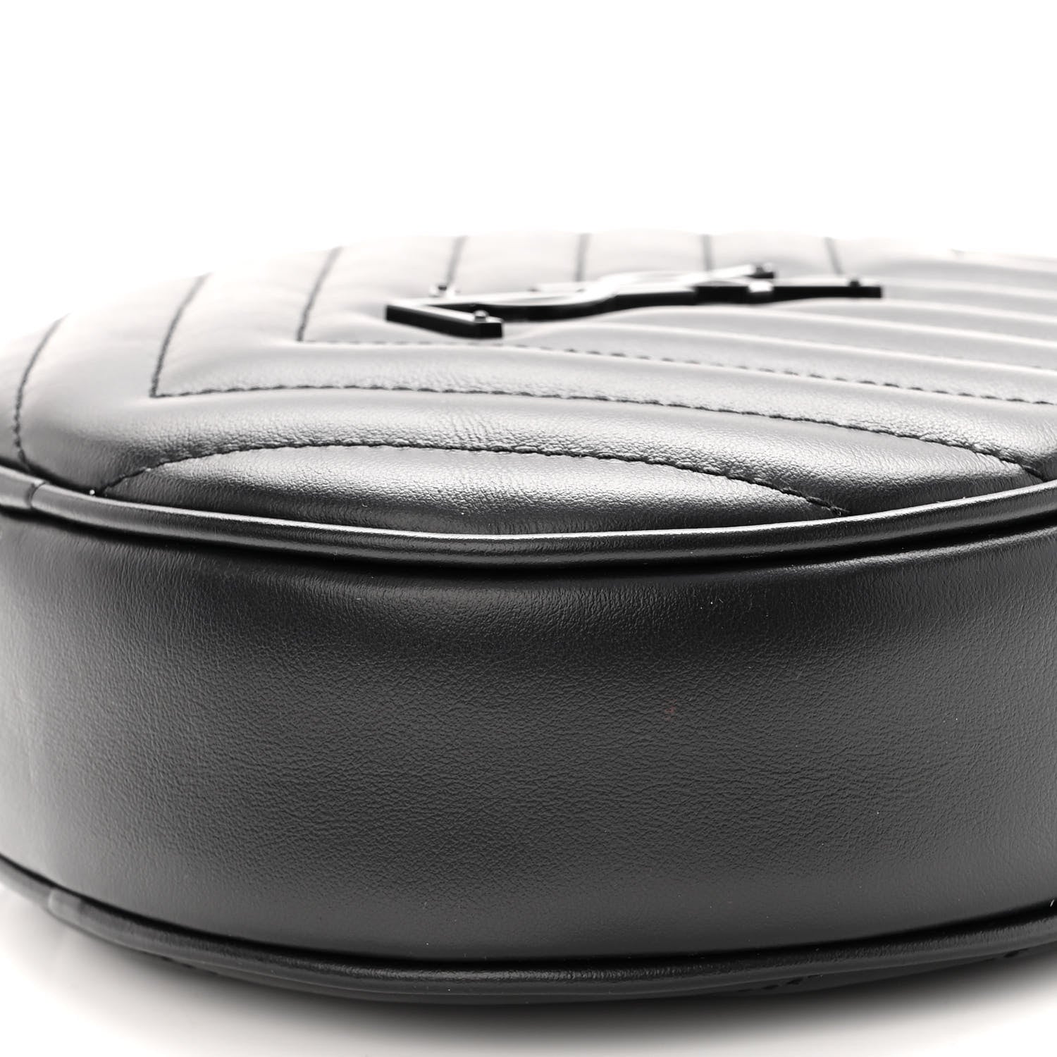 Saint Laurent Calfskin Matelasse Chevron Round Vinyle Camera Bag Black 9 of 9