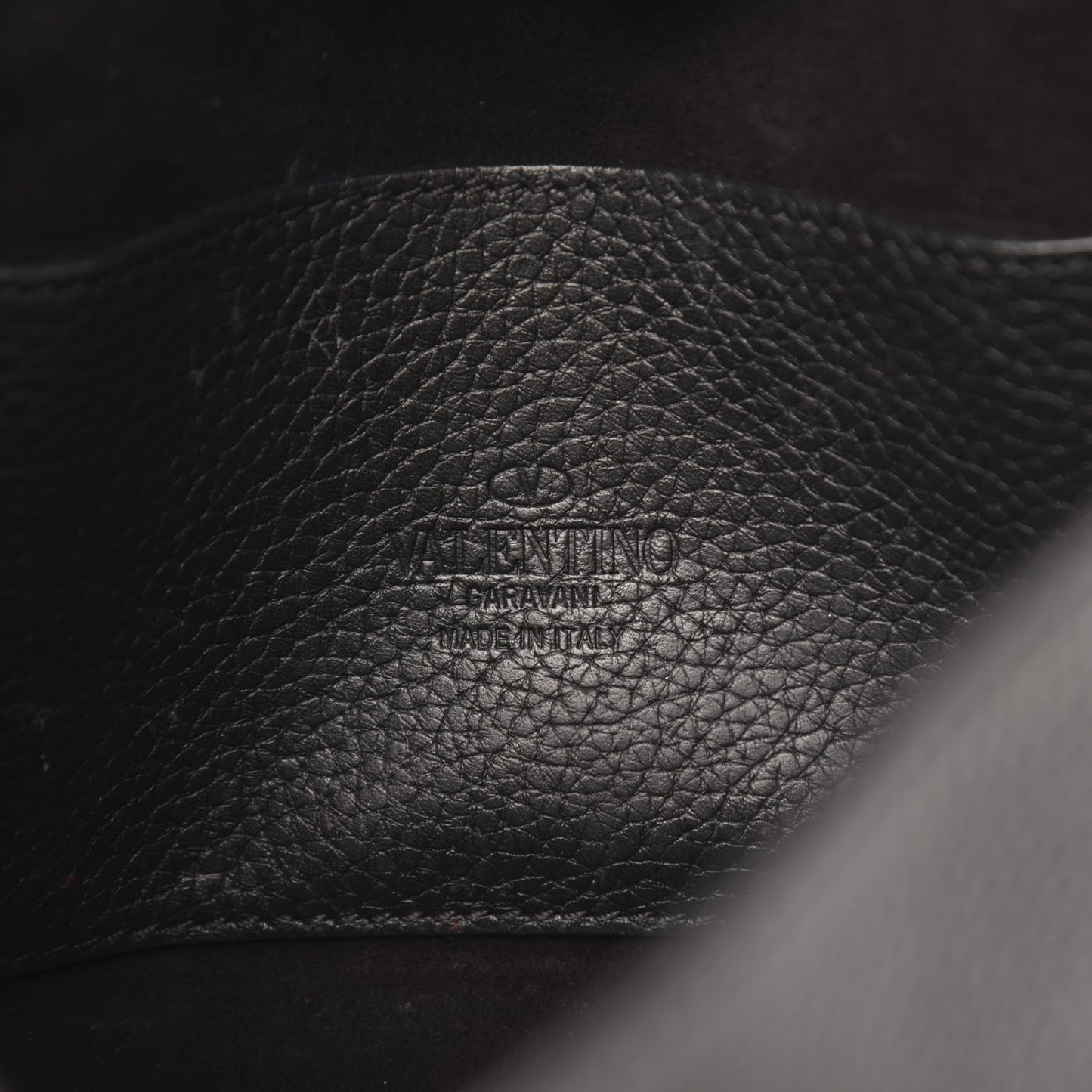 Pebbled Calfskin Medium Rockstud Flip Lock Crossbody Bag Black