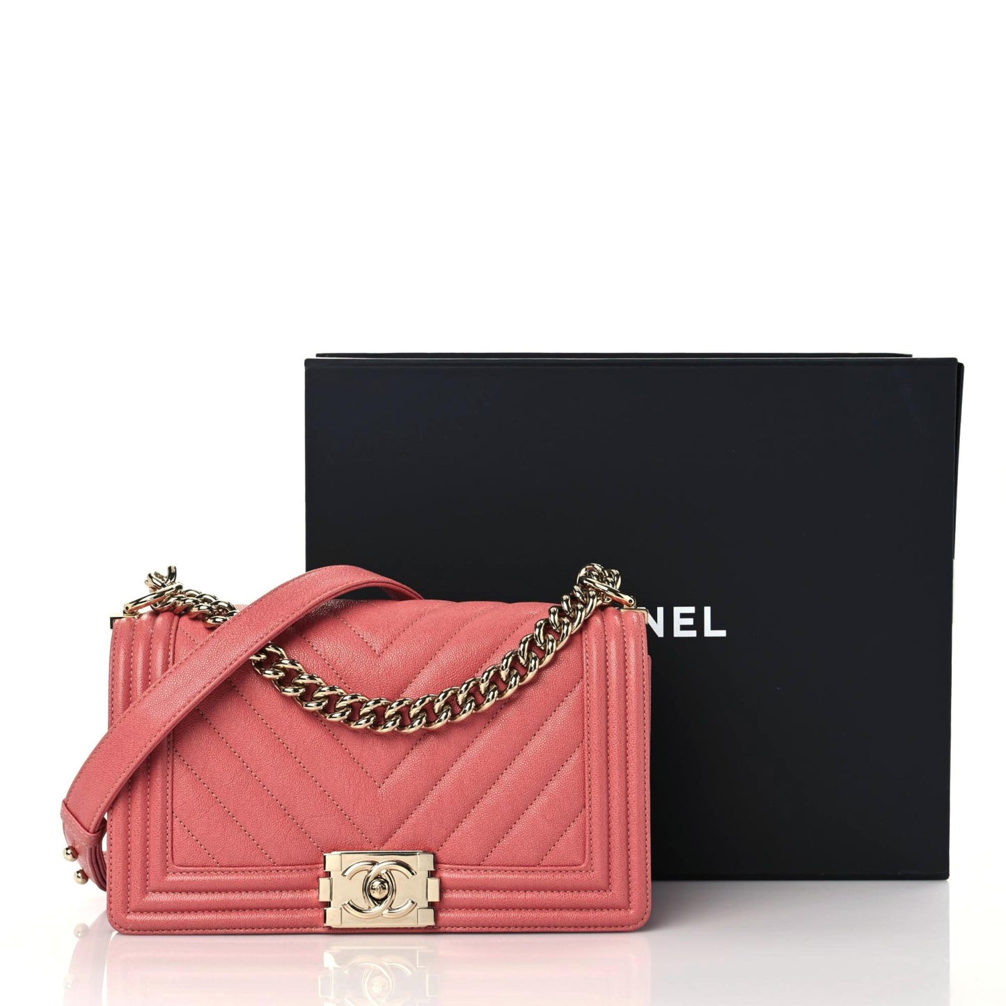 Caviar Chevron Quilted Medium Boy Flap Pink
