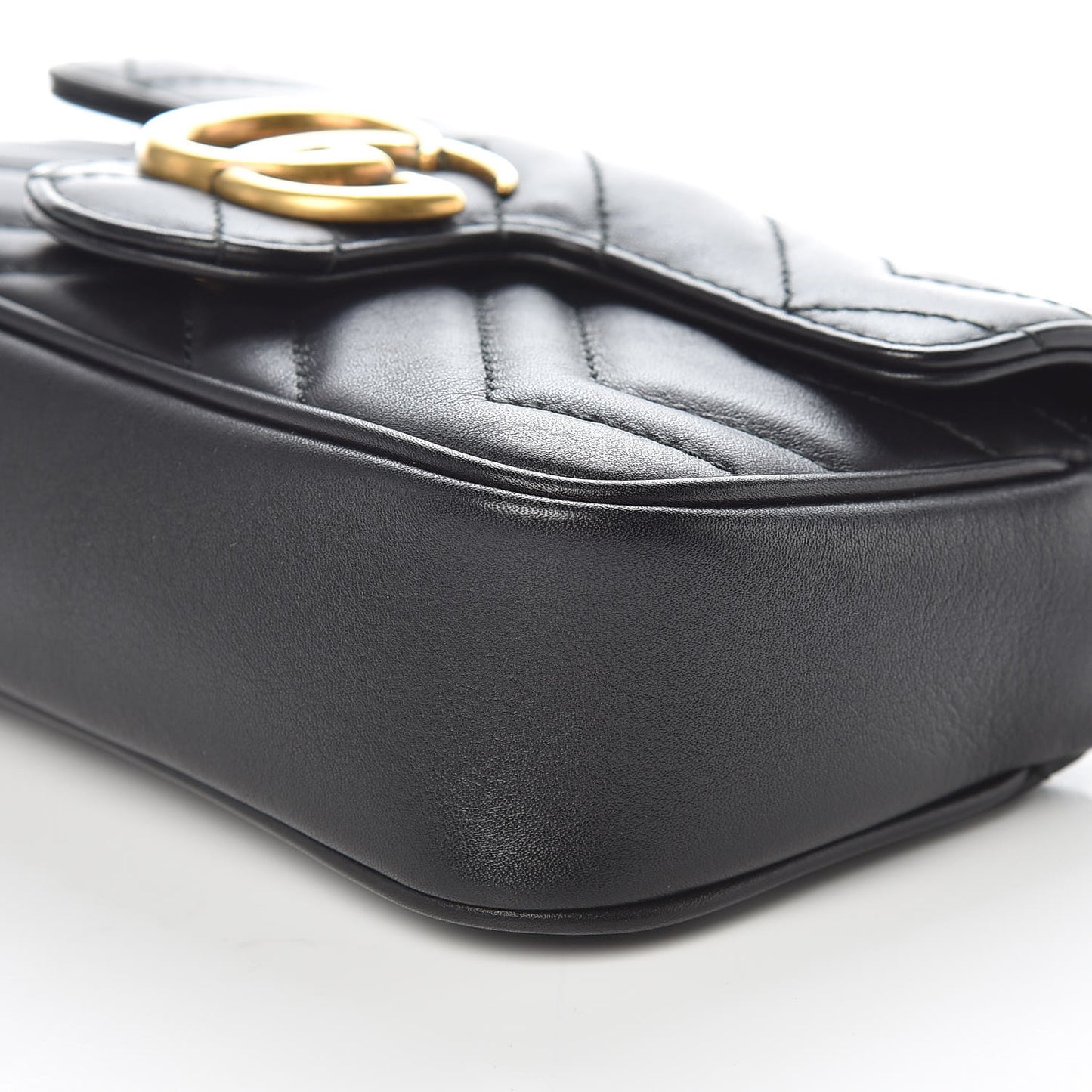Calfskin Matelasse Super Mini GG Marmont Shoulder Bag Black