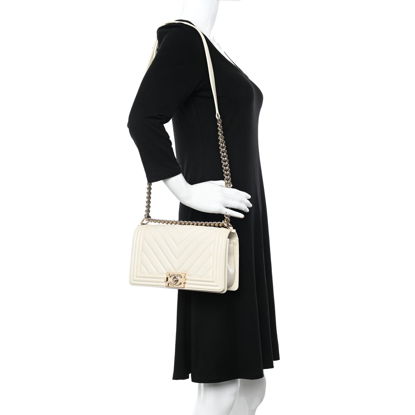 Caviar Chevron Quilted Medium Boy Flap Light Beige