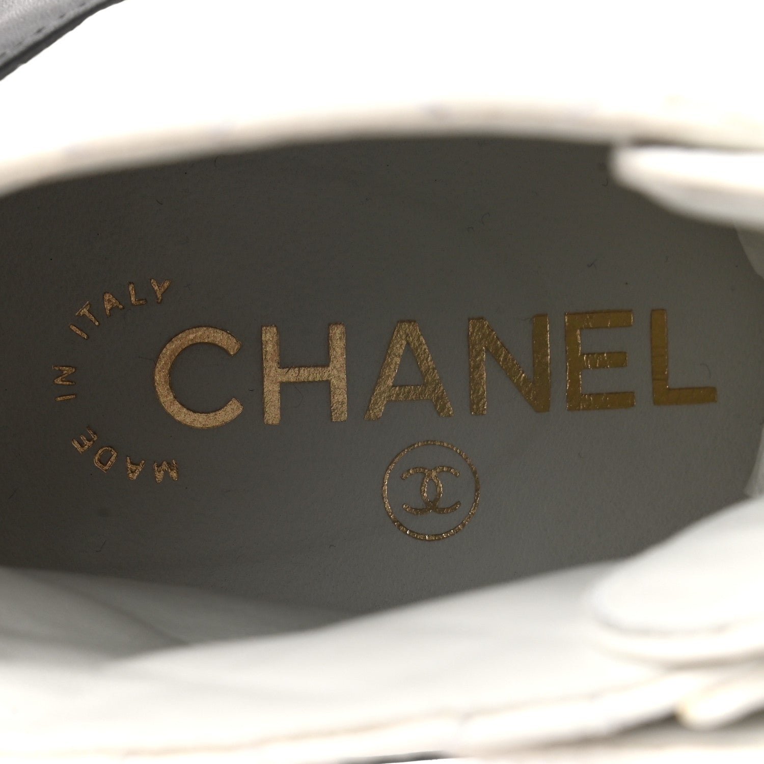 Chanel Shiny Goatskin Calfskin Quilted Lace Up Combat Boots 37.5 White Black 8 of 9