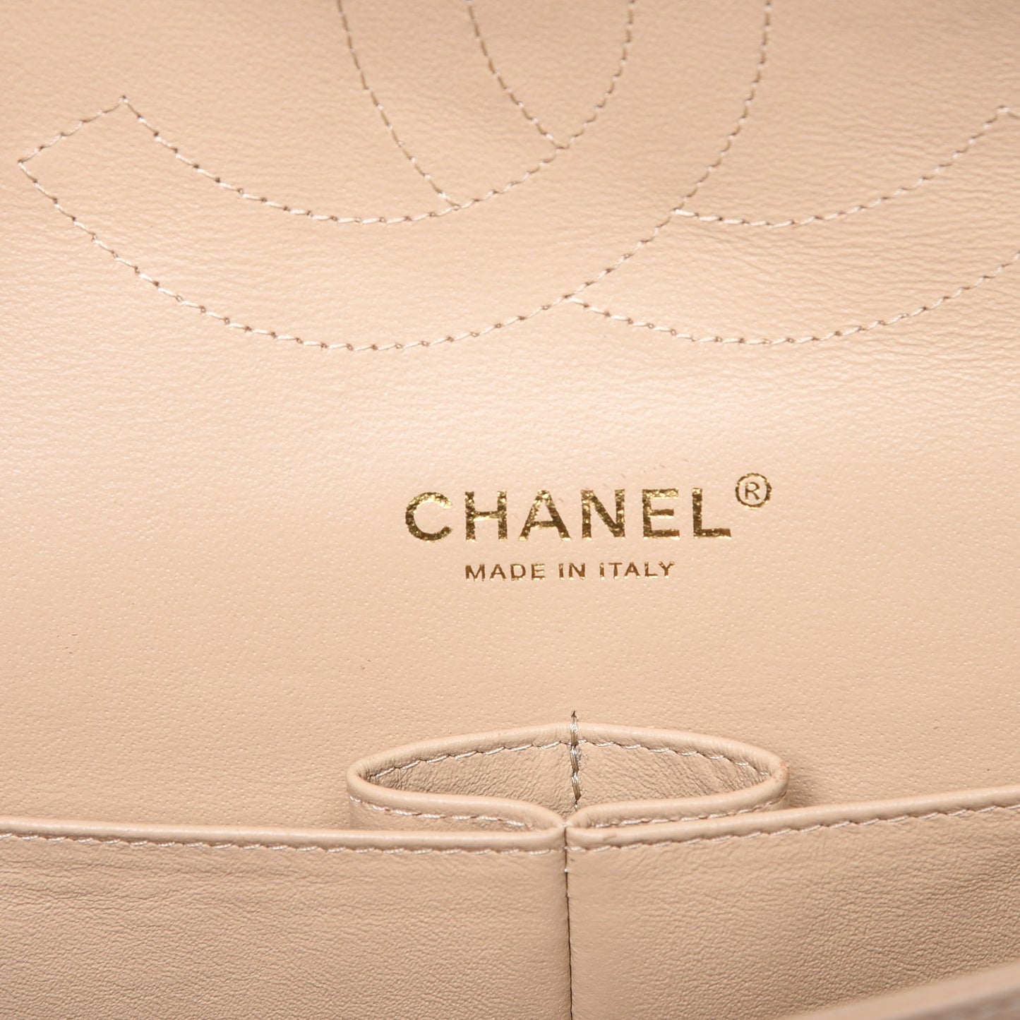 Caviar Quilted Jumbo Double Flap Beige Clair