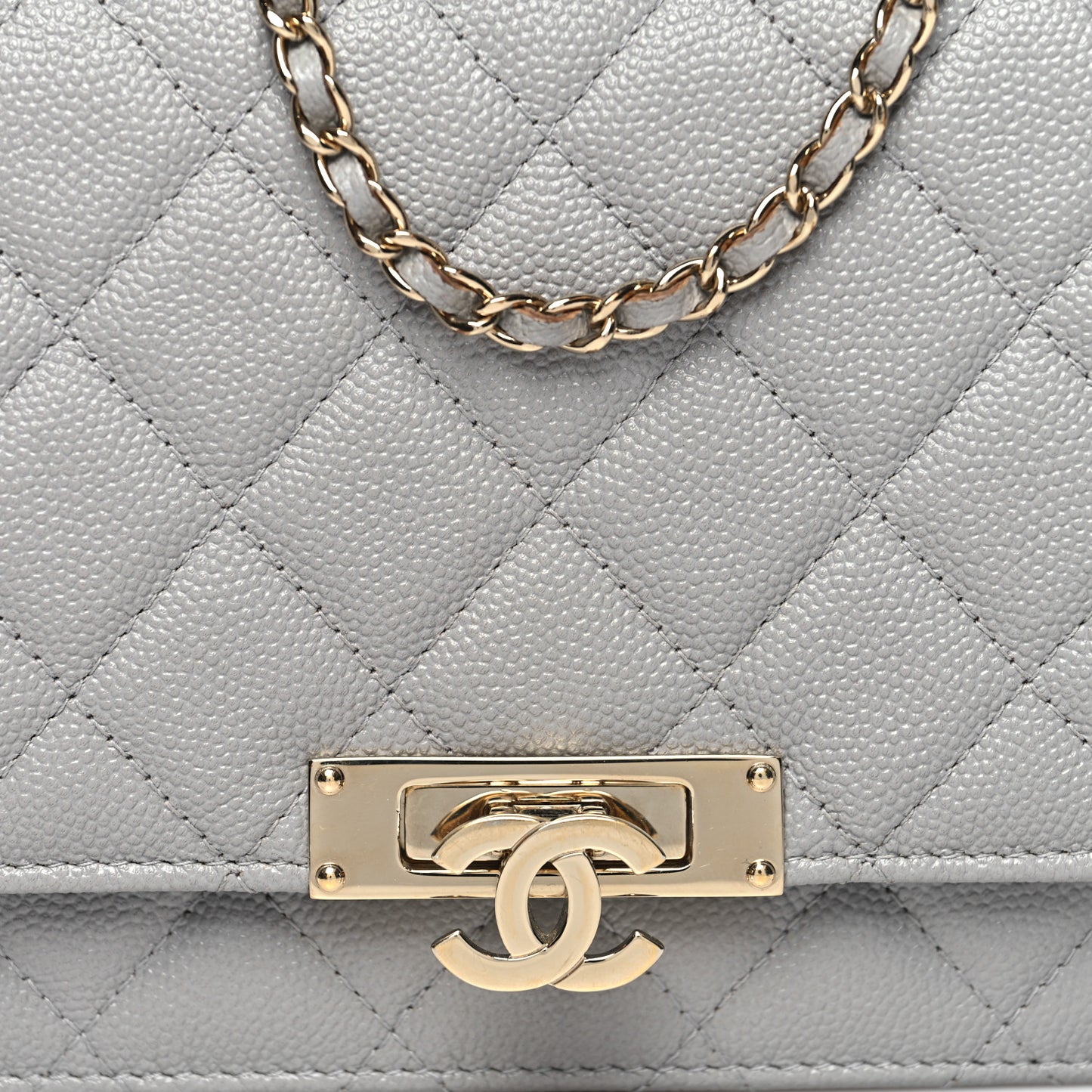 Caviar Quilted Golden Class Wallet On Chain WOC Gray