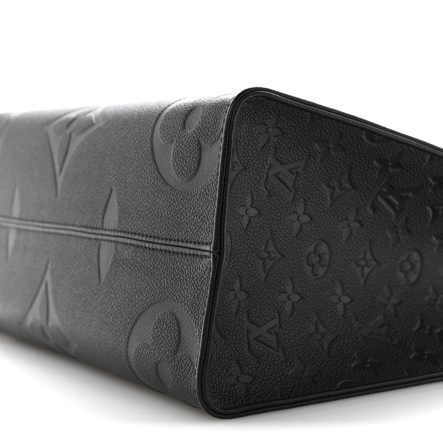 Empreinte Monogram Giant Onthego MM Black