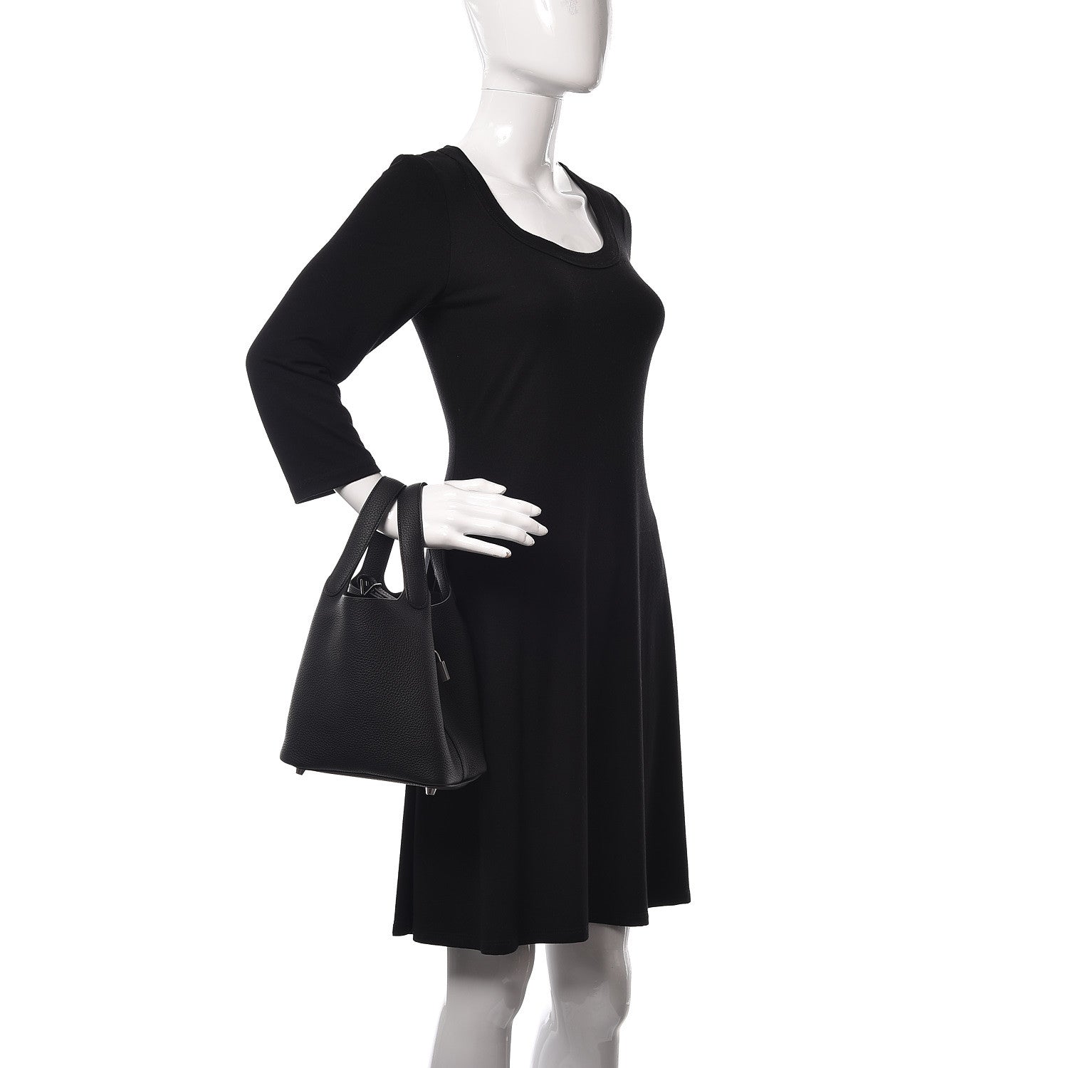 Hermes Taurillon Clemence Picotin Lock 18 PM Black 2 of 10