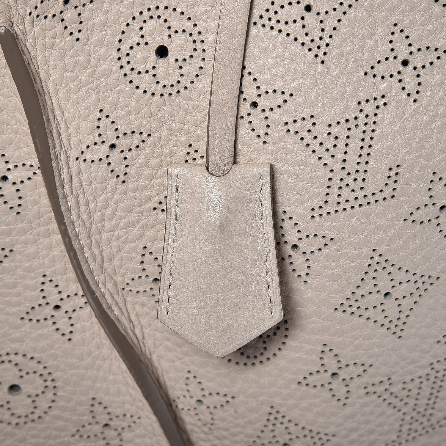 Louis Vuitton Mahina Selene PM Sandy 11 of 13