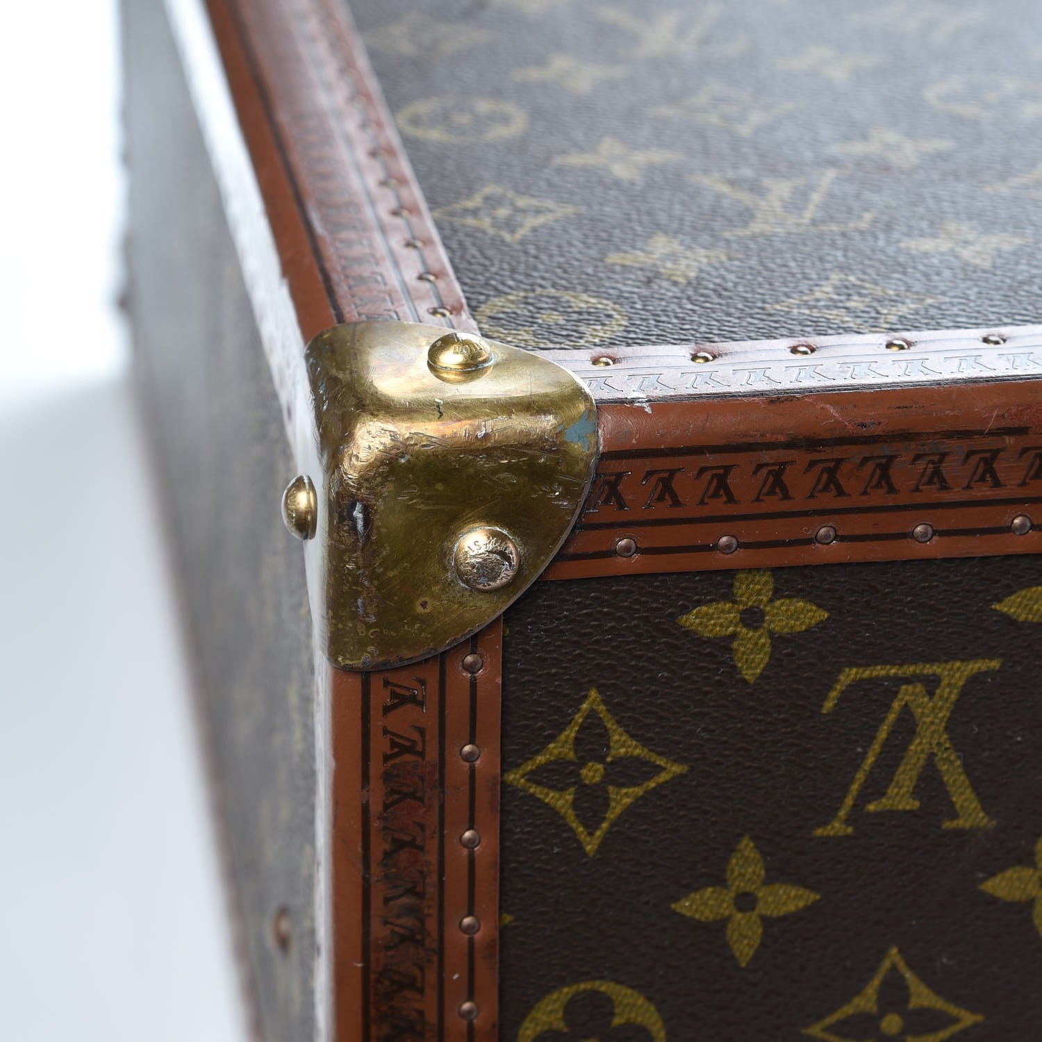 Louis Vuitton Monogram Bisten 70 18 of 37