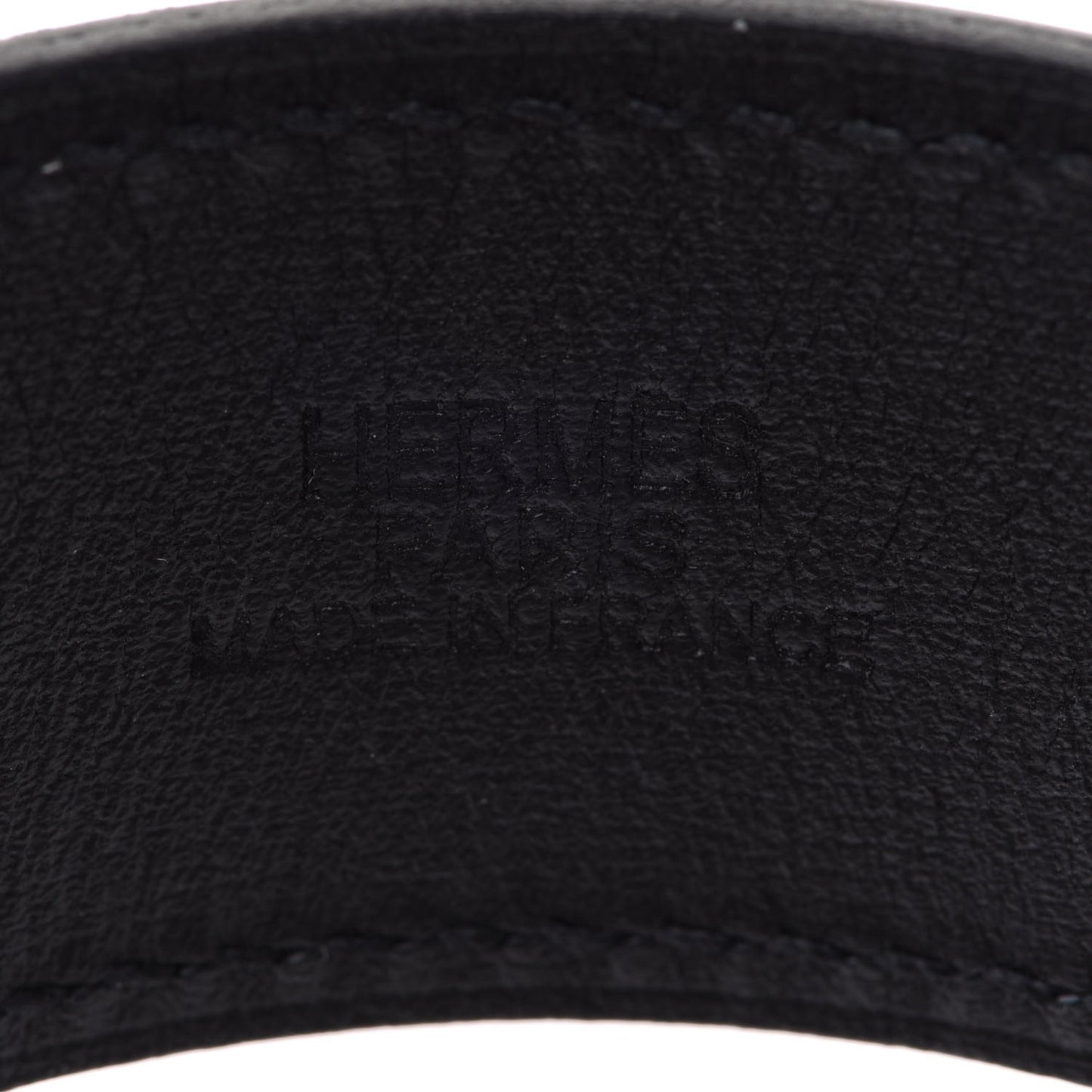 Box Pavane Cuff Black