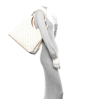 Louis Vuitton Mahina Carmel Hobo Snow 2 of 12