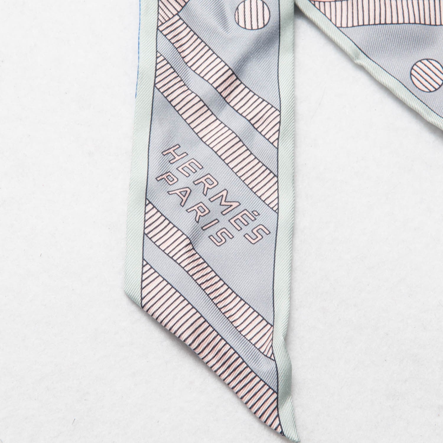 Hermes Silk Balade En Berline Twilly Gris Bleu Beige Rose 2 of 5