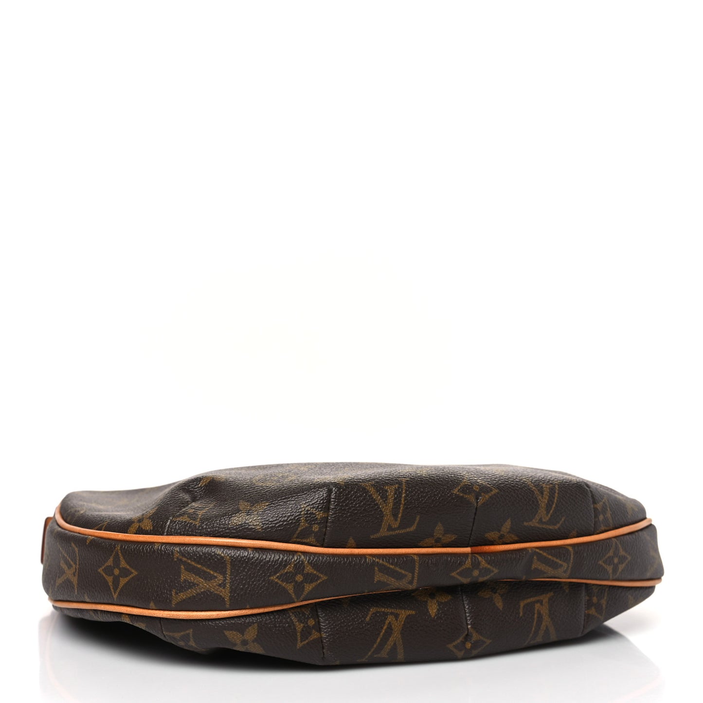 Monogram Croissant MM