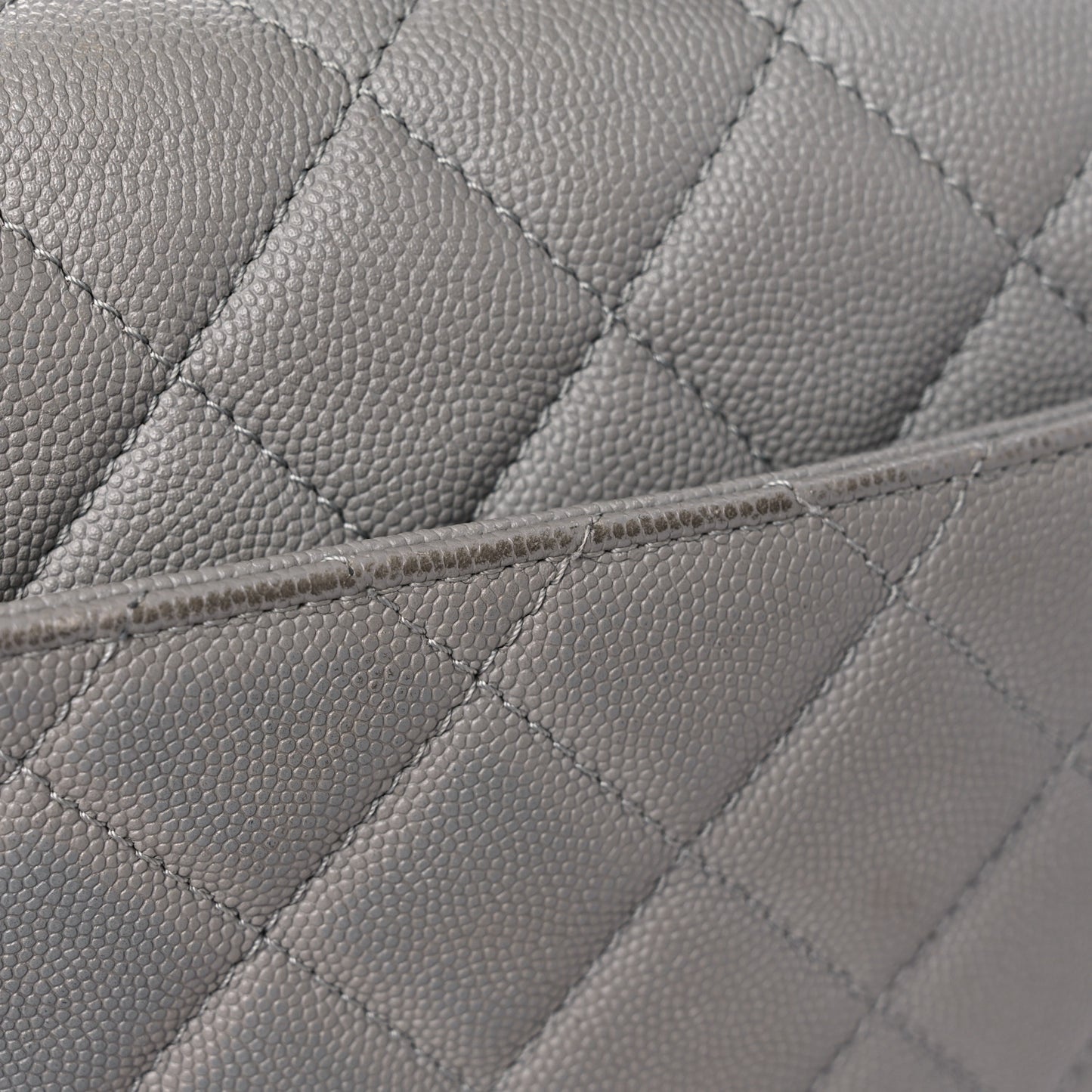 Caviar Quilted Large Business Affinity Flap Grey