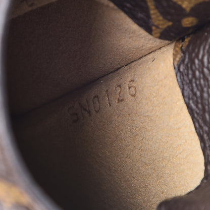 Louis Vuitton Monogram Sunglasses Case MM 7 of 8
