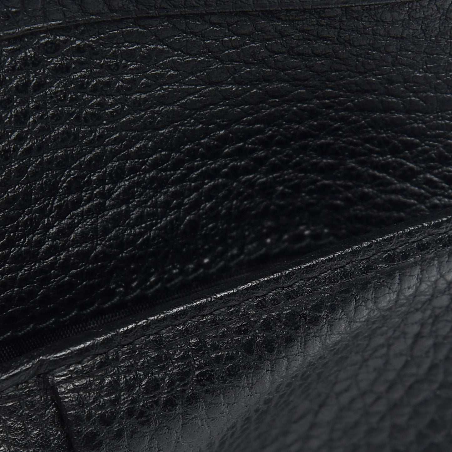 Pebbled Calfskin Farfalla Card Case Black