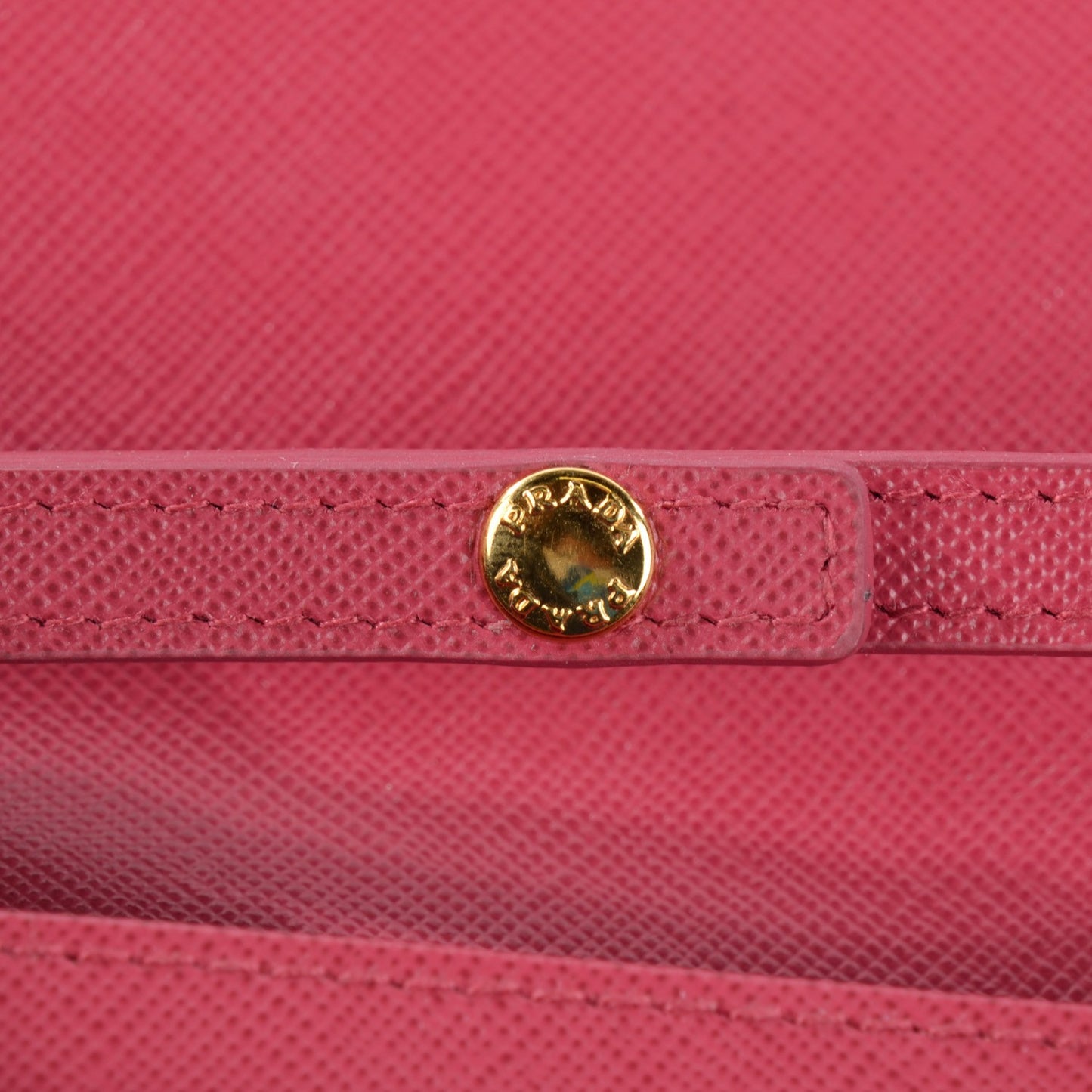 Saffiano Metal Large Chain Wallet Peonia