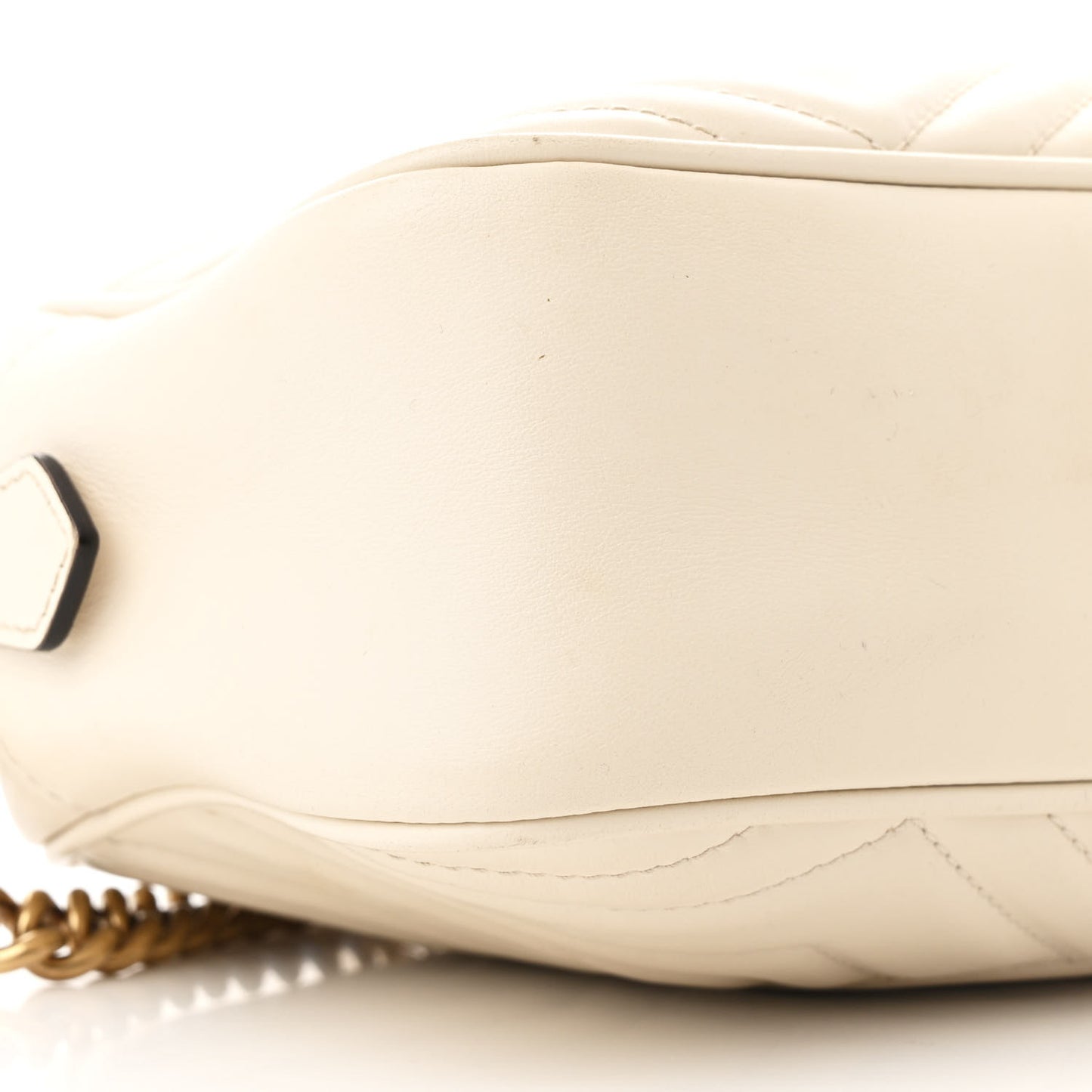 Calfskin Matelasse Small GG Marmont Chain Shoulder Bag White