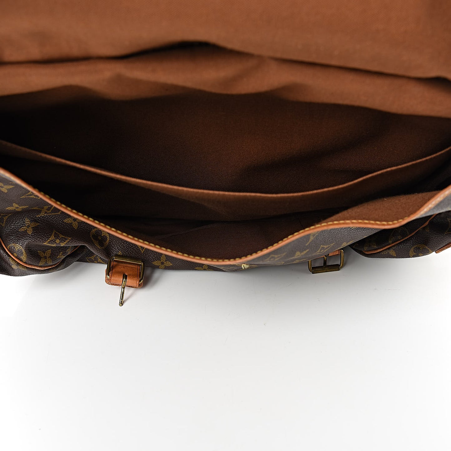 Monogram Saumur 43