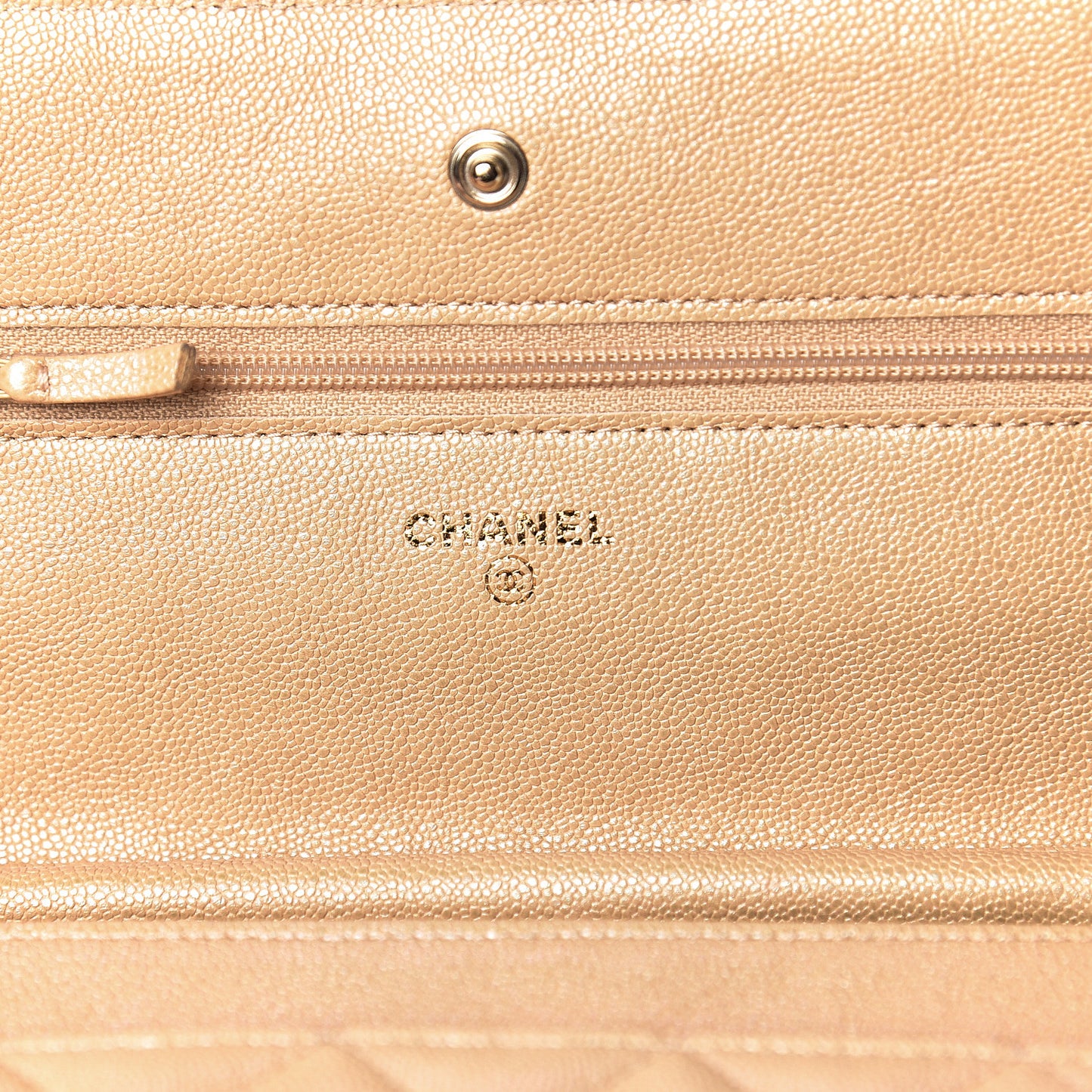 Iridescent Caviar Quilted Wallet On Chain WOC Beige