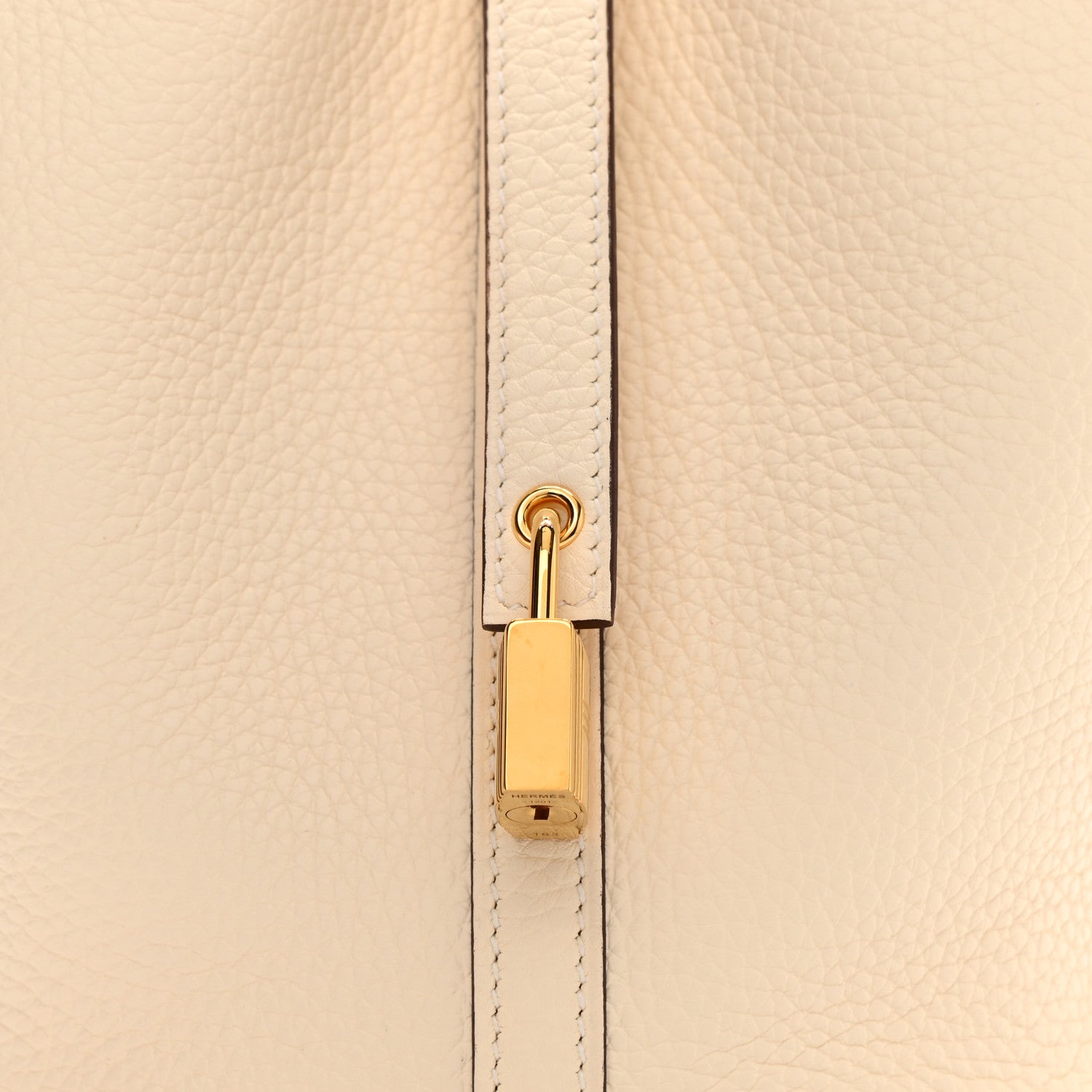 Hermes Taurillon Clemence Picotin Lock 18 PM Nata 8 of 11