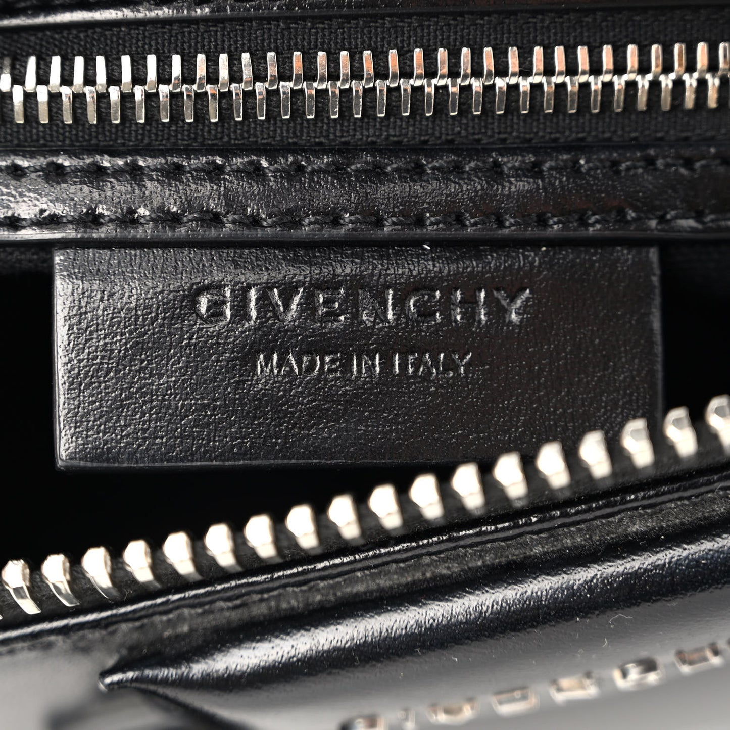 Shiny Lord Calfskin Mini Antigona Black