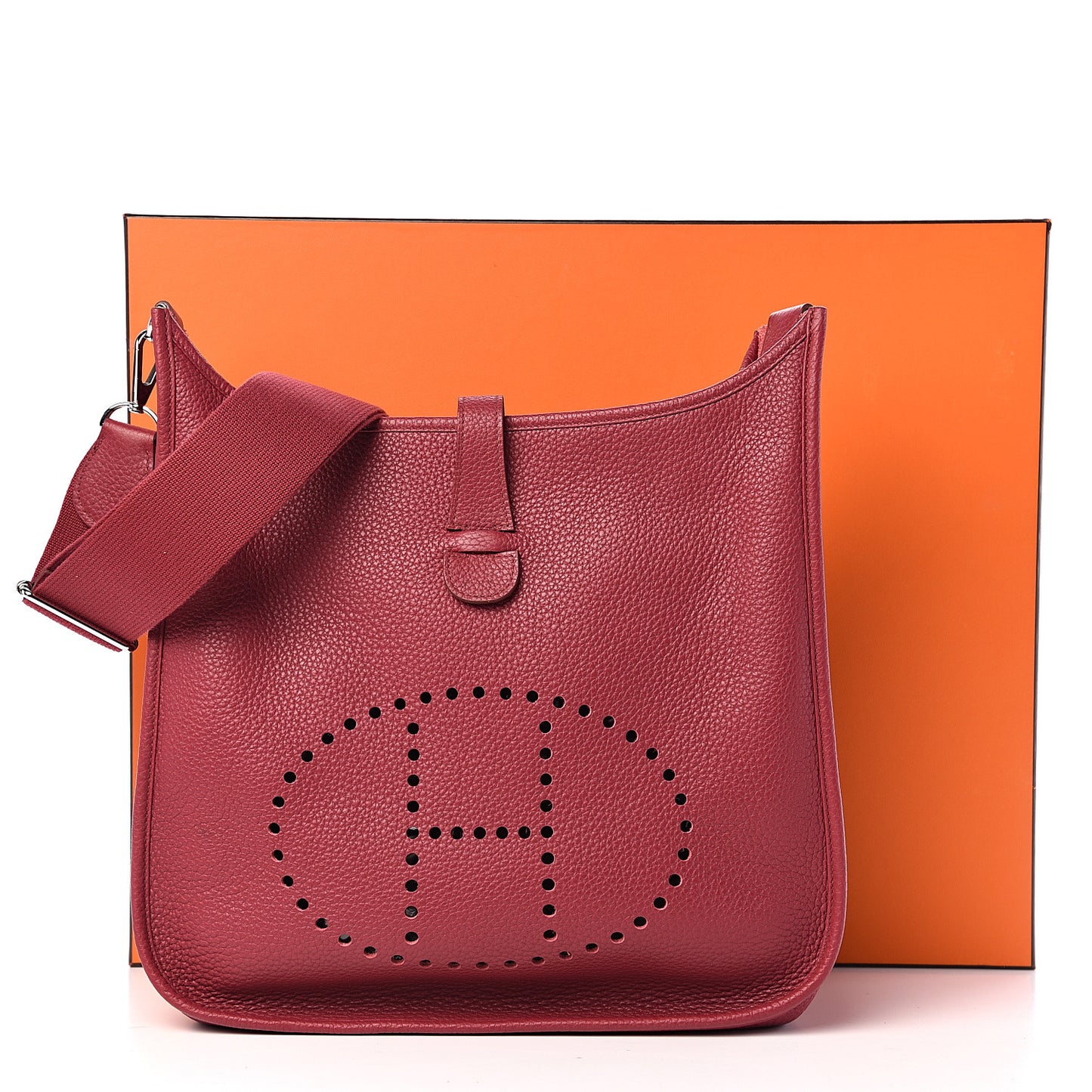 Taurillon Clemence Evelyne III GM Rubis