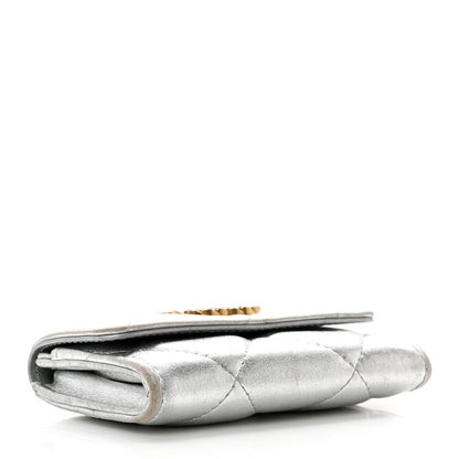 Chanel Metallic Lambskin Quilted Chanel 19 Flap Card Holder Silver 4 of 9
