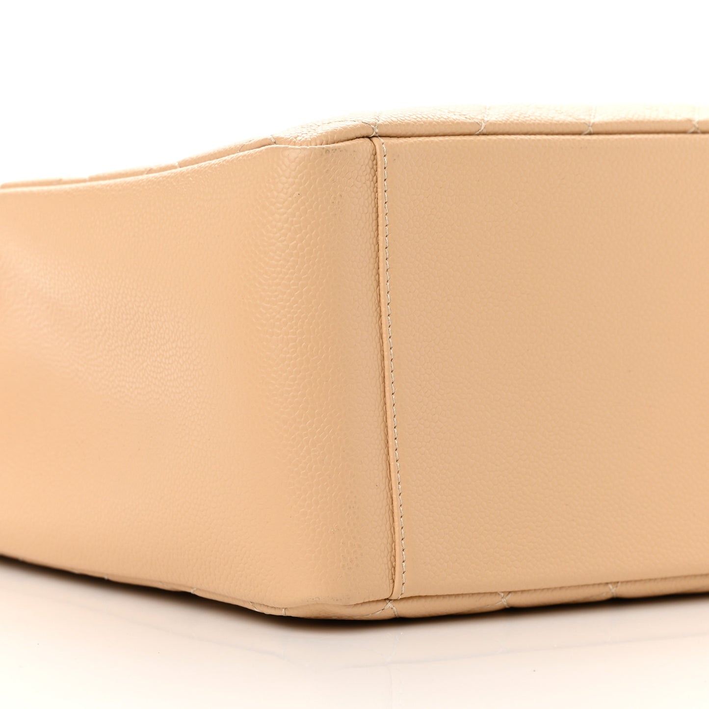 Caviar Quilted Grand Shopping Tote GST Beige Clair