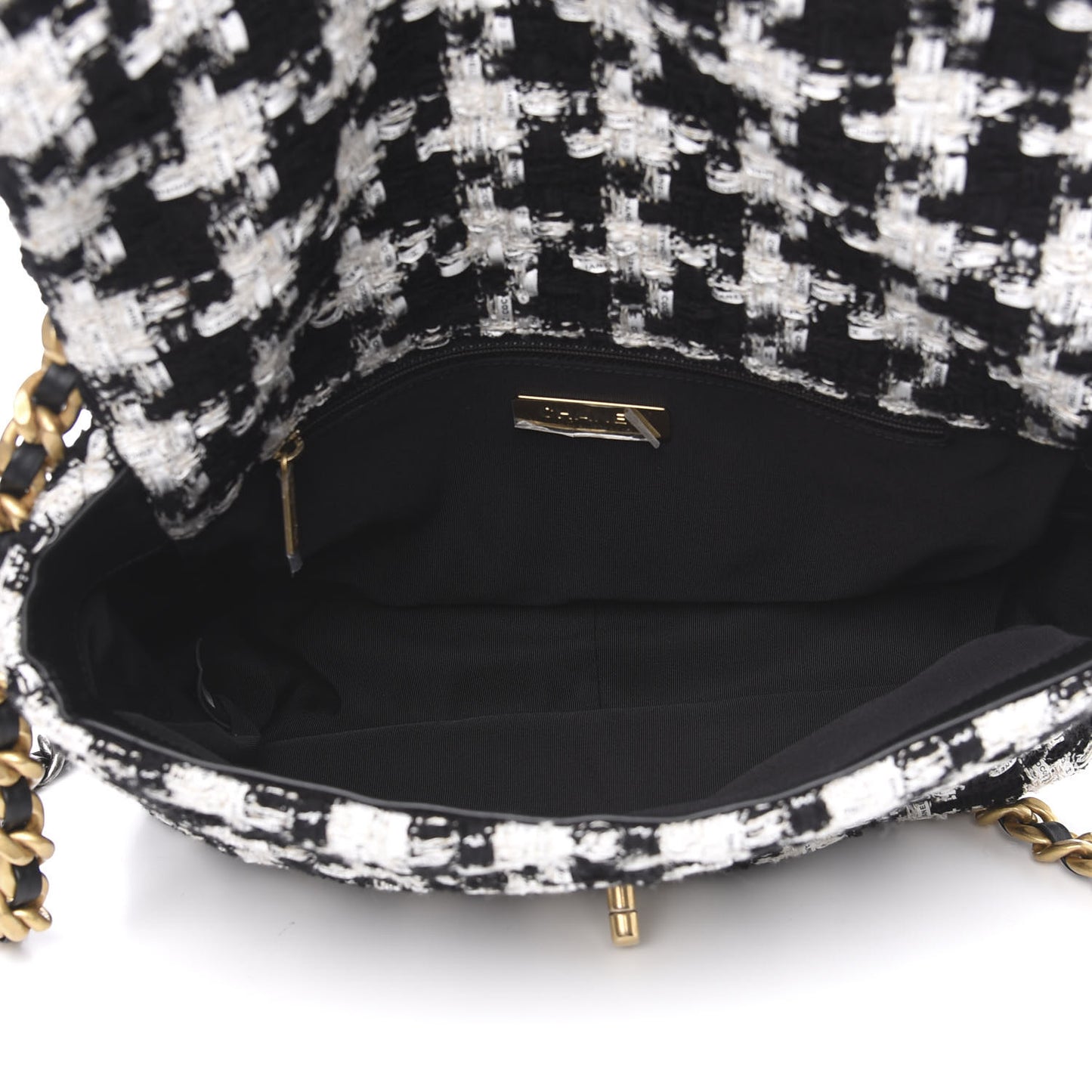 Tweed Quilted Large 19 Flap Black Ecru White