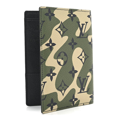 Louis Vuitton Monogramouflage Passport Cover 3 of 6